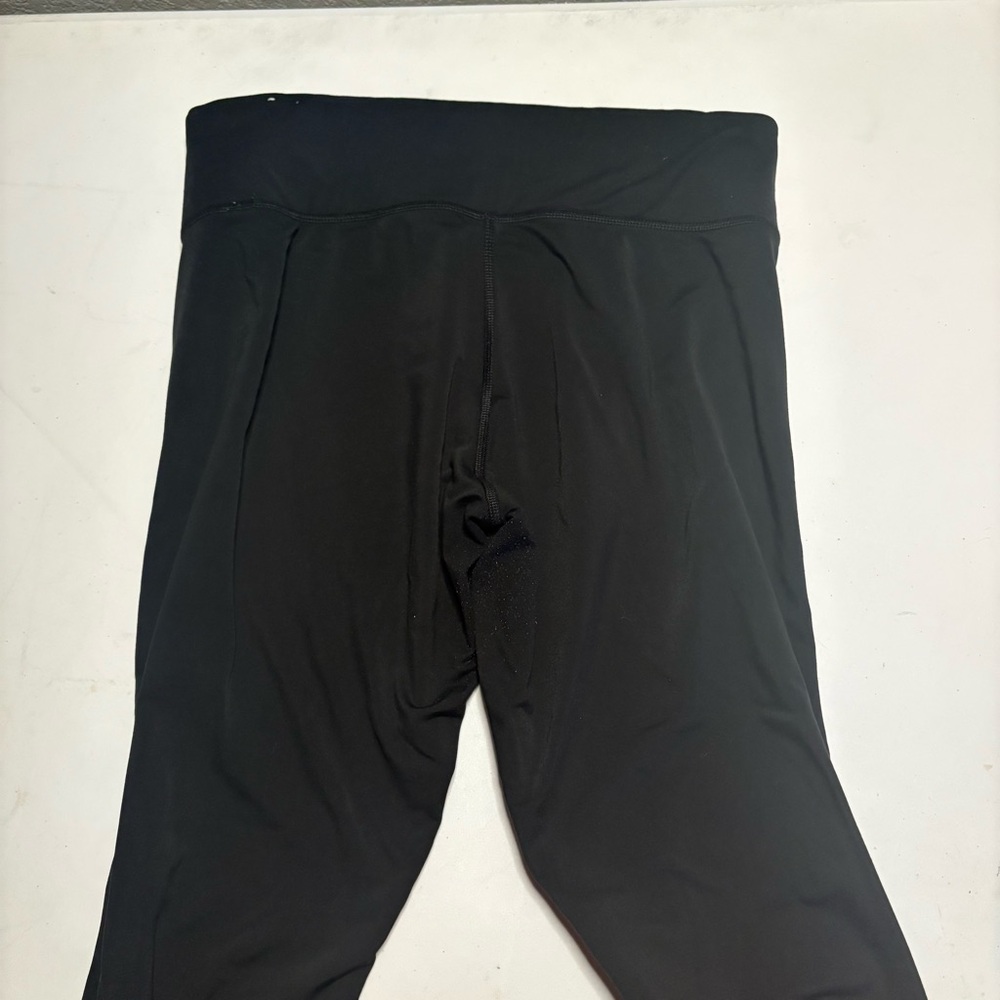 PINK Victoria's Secret Women’s Black Leggings with Stripes - Picture 12 of 13